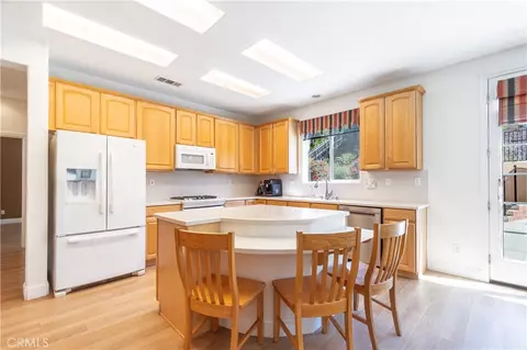 Kitchen - 781 Angus St, Paso Robles, CA 93446 photo 2 of 2