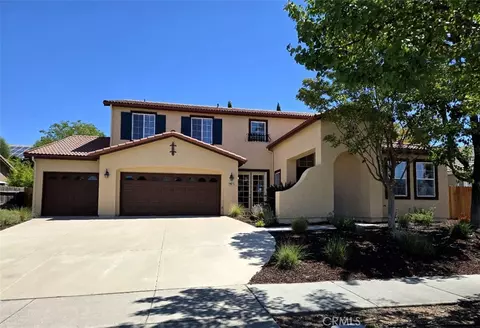 Exterior - 781 Angus St, Paso Robles, CA 93446 photo 2 of 14
