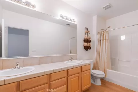 Bath - 781 Angus St, Paso Robles, CA 93446 photo 2 of 4