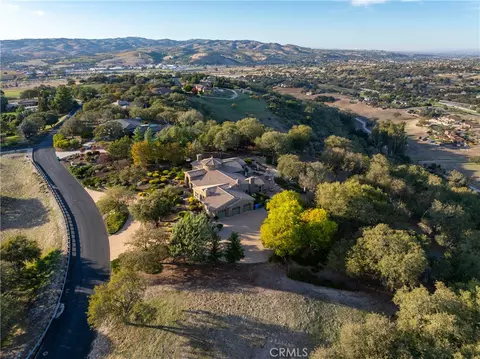 View/Area - 2438 Battering Rock, Templeton, CA 93465 photo 4 of 5