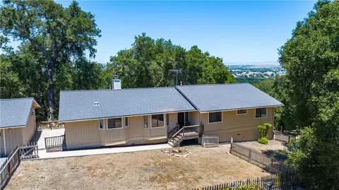 Exterior - 7905 San Gregorio Rd, Atascadero, CA 93422 photo 1 of 12