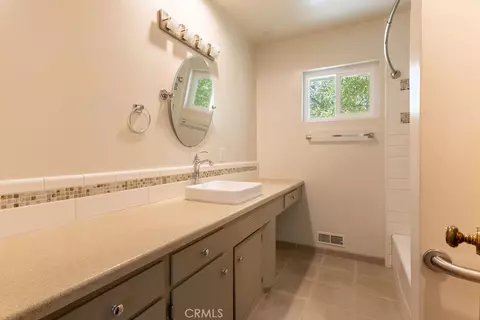 Bath - 750 Tanner, Paso Robles, CA 93446 photo 1 of 2