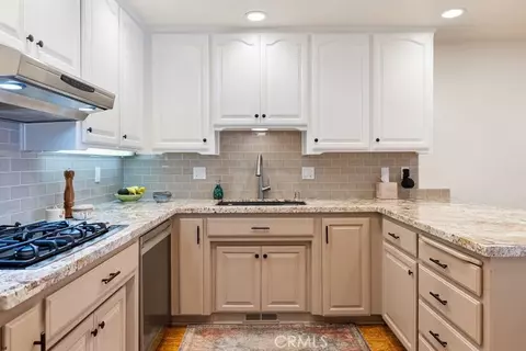 Kitchen - 735 Piney Way, Morro Bay, CA 93442 photo 2 of 3