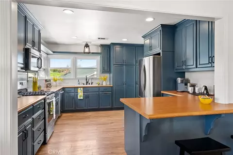 Kitchen - 550 Villa Lots Rd, Paso Robles, CA 93446 photo 1 of 2