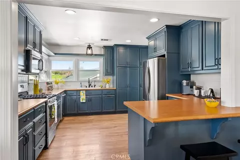 Kitchen - 550 Villa Lots Rd, Paso Robles, CA 93446 photo 1 of 2
