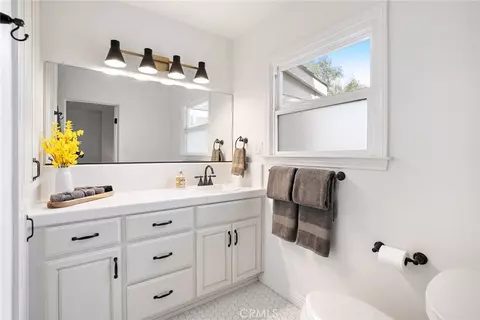 Bath - 550 Villa Lots Rd, Paso Robles, CA 93446 photo 1 of 4
