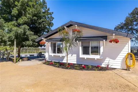 Exterior - 840 Madrone, Paso Robles, CA 93446 photo 3 of 20