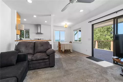 Living - 840 Madrone, Paso Robles, CA 93446 photo 2 of 2