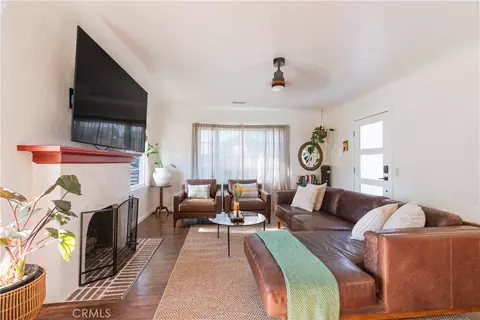 Living - 127 Capitol Hl, Paso Robles, CA 93446 photo 3 of 3
