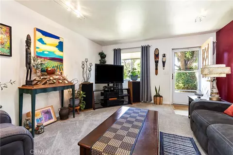 Living - 1105 Parkview Ln, Paso Robles, CA 93446 photo 4 of 4