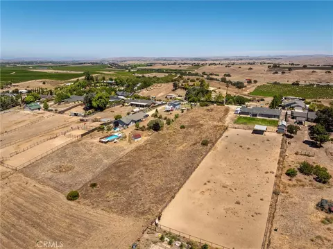 8290 Plane View Pl, Paso Robles, CA 93446 photo 6