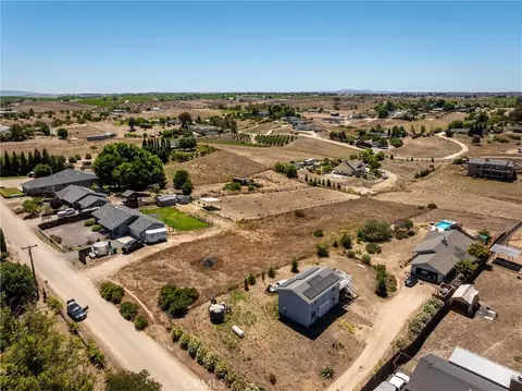 8290 Plane View Pl, Paso Robles, CA 93446 photo 3