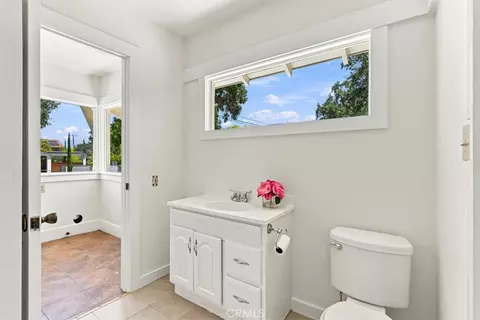 Bath - 1844 Vine, Paso Robles, CA 93446 photo 1 of 3