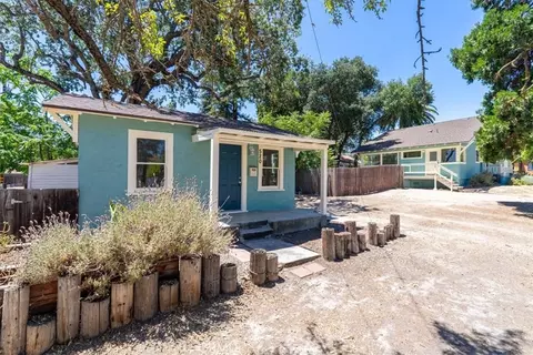 Exterior - 1844 Vine, Paso Robles, CA 93446 photo 9 of 11