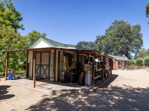 Exterior - 610 Allen Ct, Templeton, CA 93465 photo 11 of 14