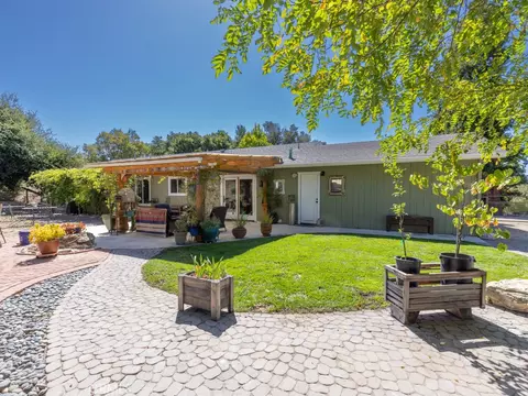 Exterior - 610 Allen Ct, Templeton, CA 93465 photo 3 of 14