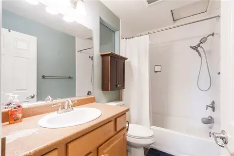 Bath - 603 Nicklaus, Paso Robles, CA 93446 photo 2 of 2