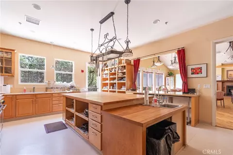 Kitchen - 603 Nicklaus, Paso Robles, CA 93446 photo 2 of 2