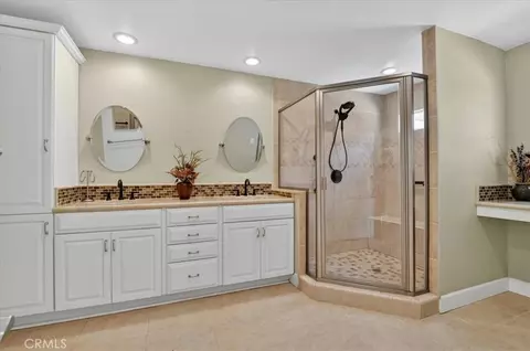 Bath - 941 Pellham, Lompoc, CA 93436 photo 5 of 9