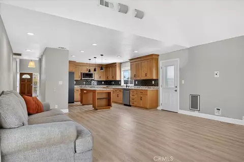 Living - 941 Pellham, Lompoc, CA 93436 photo 6 of 8