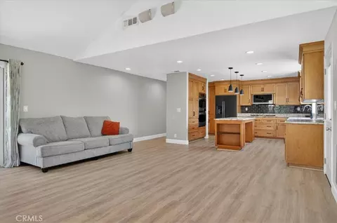 Living - 941 Pellham, Lompoc, CA 93436 photo 5 of 8