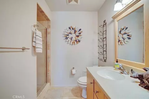 Bath - 3944 Mesa Cir, Lompoc, CA 93436 photo 5 of 6
