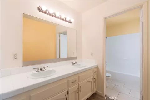Bath - 158 Flag Way, Paso Robles, CA 93446 photo 1 of 2