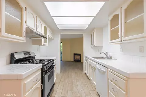 Kitchen - 158 Flag Way, Paso Robles, CA 93446 photo 1 of 2