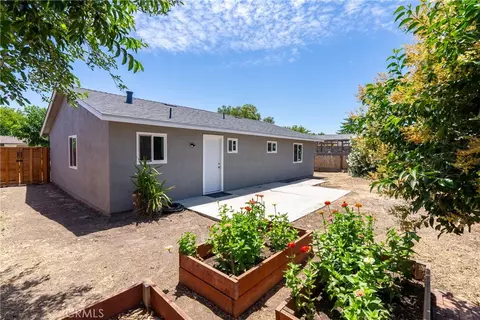 Exterior - 265 Via Ramona, Paso Robles, CA 93446 photo 3 of 14