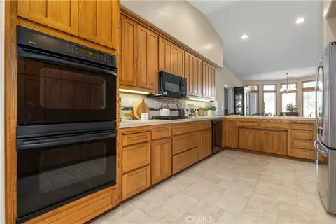 Kitchen - 1615 Buggywhip Ln, Paso Robles, CA 93446 photo 4 of 4