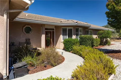 Exterior - 1615 Buggywhip Ln, Paso Robles, CA 93446 photo 5 of 15
