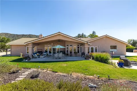 Exterior - 1615 Buggywhip Ln, Paso Robles, CA 93446 photo 10 of 15