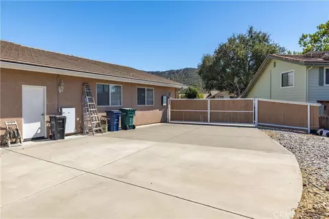 Exterior - 1615 Buggywhip Ln, Paso Robles, CA 93446 photo 13 of 15