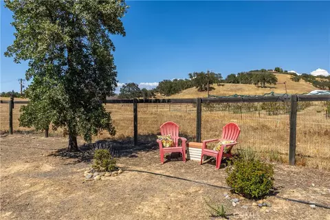 Exterior - 1615 Buggywhip Ln, Paso Robles, CA 93446 photo 9 of 15