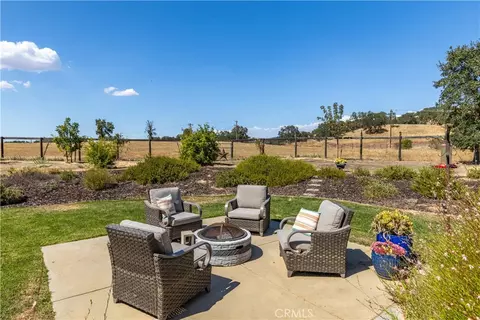 Exterior - 1615 Buggywhip Ln, Paso Robles, CA 93446 photo 11 of 15