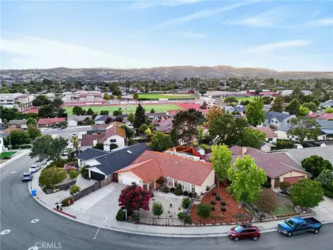 View/Area - 1031 Rachel, Paso Robles, CA 93446 photo 5 of 10