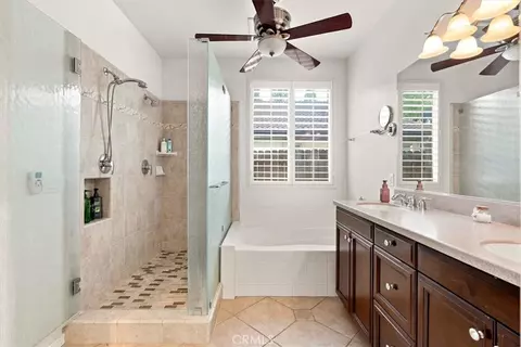 Bath - 1754 Brahma, Paso Robles, CA 93446 photo 2 of 4