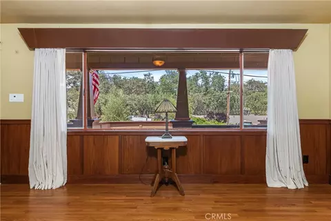 Living - 370 Pacific Ave, Paso Robles, CA 93446 photo 6 of 6