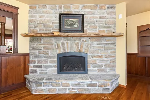 Living - 370 Pacific Ave, Paso Robles, CA 93446 photo 4 of 6