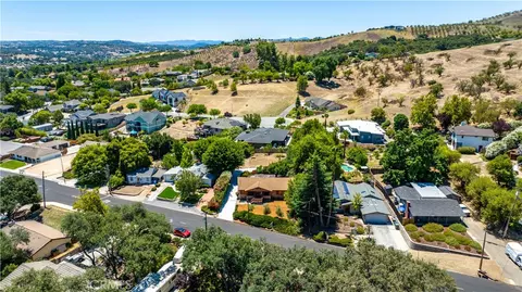 View/Area - 370 Pacific Ave, Paso Robles, CA 93446 photo 2 of 12