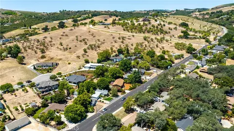 View/Area - 370 Pacific Ave, Paso Robles, CA 93446 photo 10 of 12