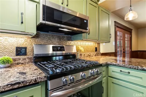 Kitchen - 370 Pacific Ave, Paso Robles, CA 93446 photo 7 of 10