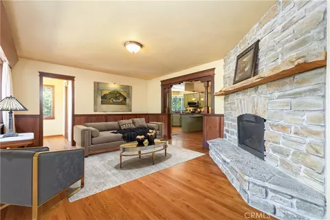Living - 370 Pacific Ave, Paso Robles, CA 93446 photo 2 of 6
