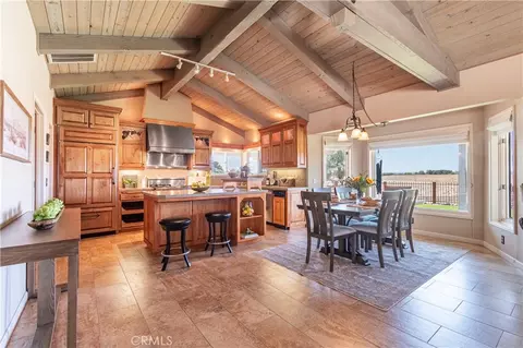 1675 Adobe Rd, Paso Robles, CA 93446 photo 4
