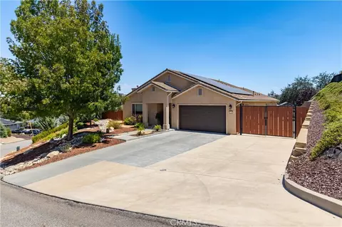 Exterior - 2740 Edgewood Ct, Paso Robles, CA 93446 photo 3 of 9