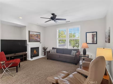 Living - 2450 Alameda, Paso Robles, CA 93446 photo 2 of 3
