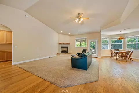 Living - 595 Red Cloud, Paso Robles, CA 93446 photo 2 of 3