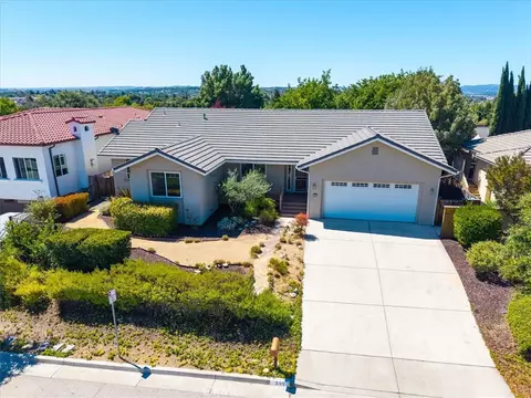 View/Area - 595 Red Cloud, Paso Robles, CA 93446 photo 1 of 13