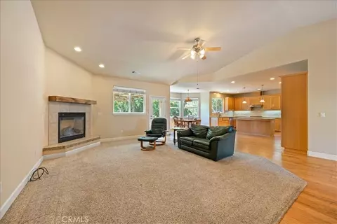 Living - 595 Red Cloud, Paso Robles, CA 93446 photo 1 of 2
