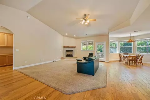 Living - 595 Red Cloud, Paso Robles, CA 93446 photo 2 of 2